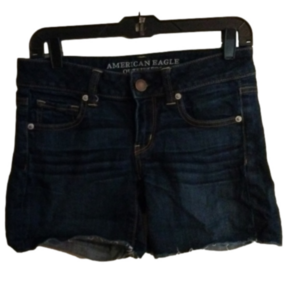 American Eagle cutoff shorts, size 4. Great for your summer!!